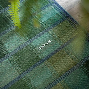 Hand Woven Wool Kilim Rug: Green Scandinavian Boho Design