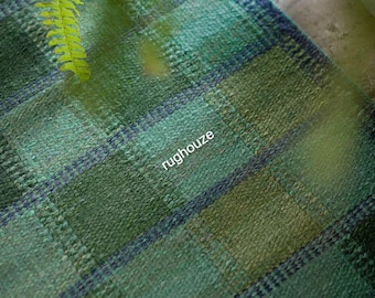 Hand Woven Wool Kilim Rug: Green Scandinavian Boho Design