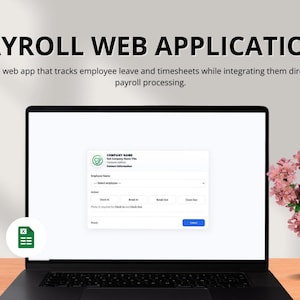 Könnte beinhalten: Ein Laptop zeigt eine Benutzeroberfläche für eine Webanwendung zur Lohnabrechnung. Der Text "PAYROLL WEB APPLICATION" steht oben. Der Bildschirm zeigt ein Formular mit Feldern für Mitarbeiterinformationen. Eine Hängepflanze und eine Vase mit rosa Blumen sind ebenfalls im Bild.