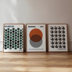 Abstrakte Bauhaus Poster | 3er-Set | Artists & Abstracts (Bauhaus Poster, Grün, Orange, Mid Century, Geometrisch, Minimal Bauhaus Wall Art)