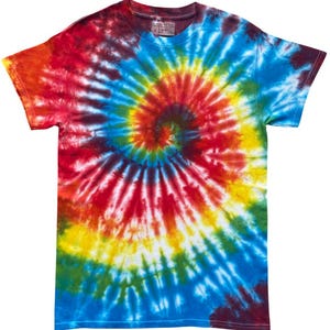 Spiral Tie Dye T-shirt i begränsad upplaga, Vuxen, Unisex, Liten, Färgad i Storbritannien, Gåva, Handgjord, Klar för leverans, Fri leverans inom Storbritannien