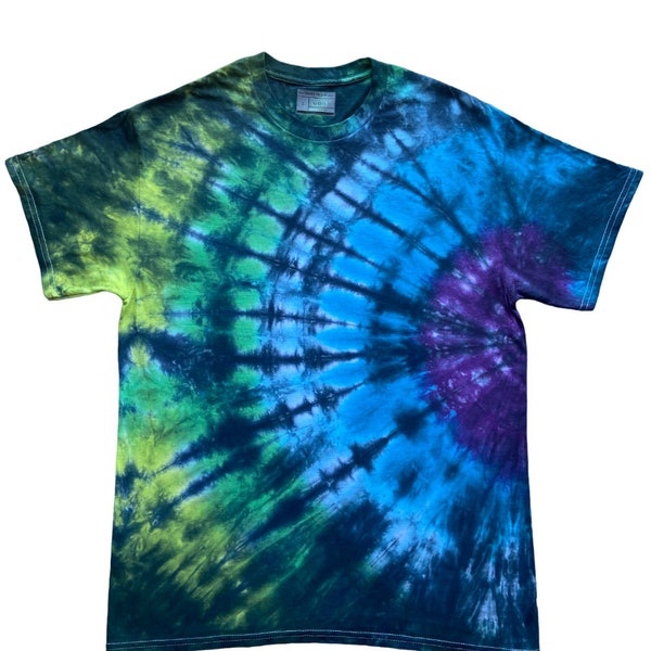 A Star-pattern Tie-dye Knit Top
