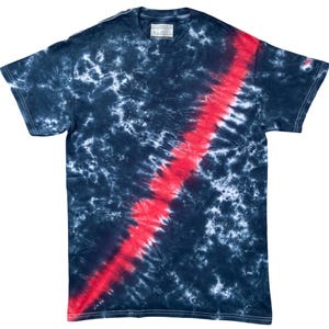 Svart- och rödrandig tie dye-t-shirt i begränsad storlek, vuxen, unisex, medium, färgad i Storbritannien, gåva, handgjord, redo för leverans, fri leverans inom Storbritannien