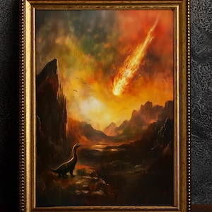 Może przedstawiać: Namalowany obraz w ramie przedstawiający dinozaura stojącego w krajobrazie, na który spada ognisty meteor. Obraz ma mroczny, dramatyczny charakter z ognistym pomarańczowo-żółtym niebem.