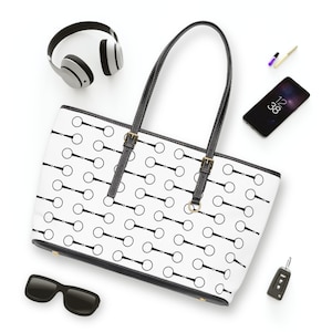 Bolso de hombro con detalle de filete