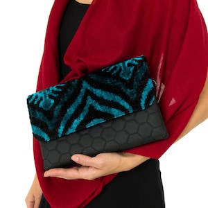 Silk Velvet Ikat Handbag - 100% Hand-Woven Handmade Uzbek Shoulder Bag