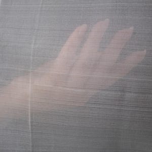 Reine Organza Seide Stoff - 44 g/m² mittelschwere, ungebleichte ungefärbte Margilan Seide, 100% natürlich, Meterware für Dekor, Mode, Brautmode