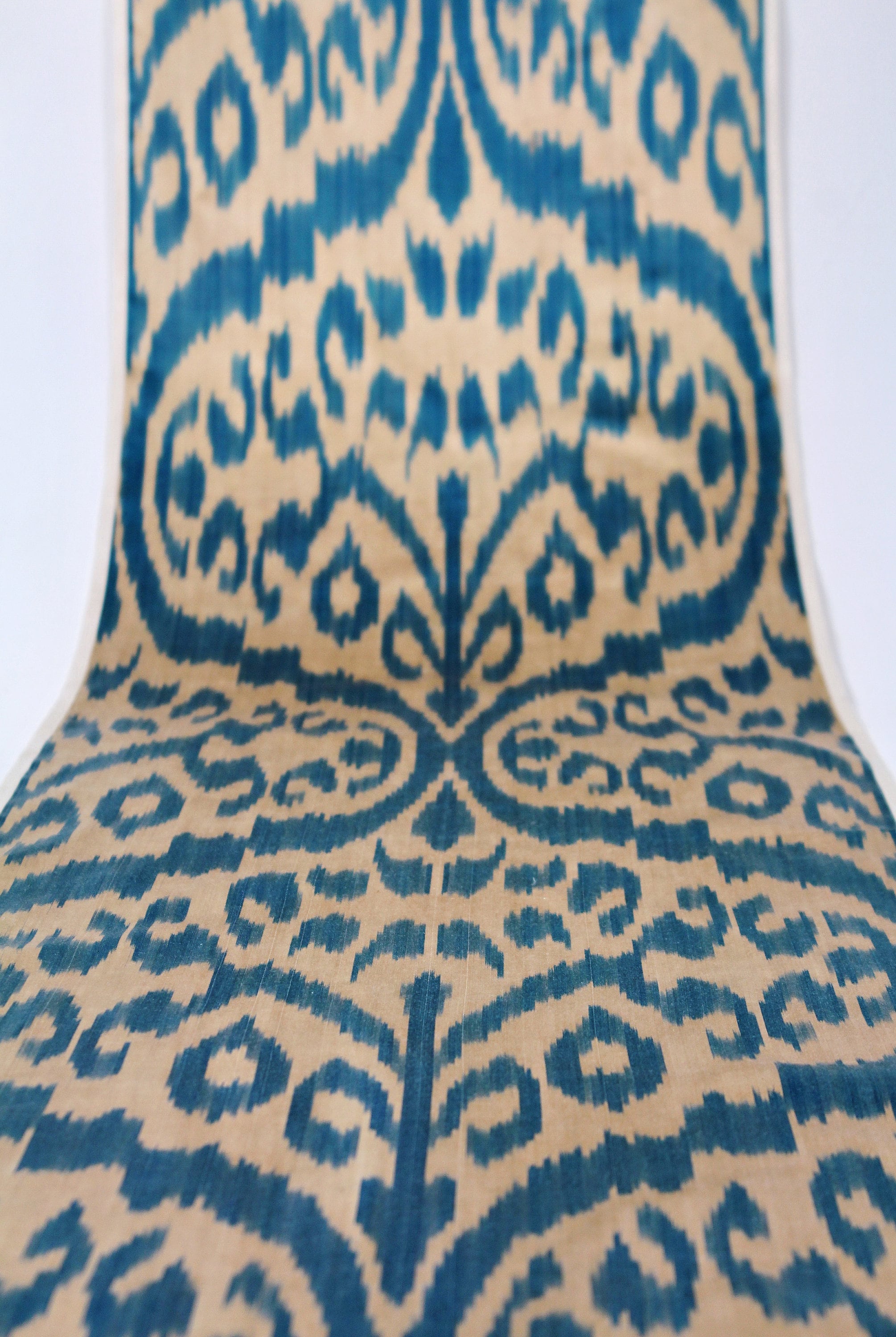 Silk Ikat Uzbek adras Ikat Natural Fabric by Yard Etsy Ikat Hand-woven - Silk the Fabric