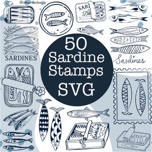 Puede incluir: Un conjunto de 50 sellos de sardinas en formato SVG, con diversas ilustraciones de sardinas, latas de sardinas y diseños relacionados. La imagen es en blanco y negro con un fondo azul.