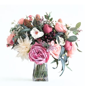 Pink English Rose Flower Arrangement: Silk Flower in Glass Vase