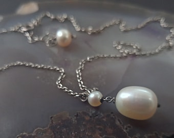 Élégant collier vintage en argent sterling avec perles lustrées