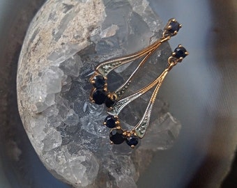 boucles d'oreilles vintage diamant et saphir serties sur or jaune