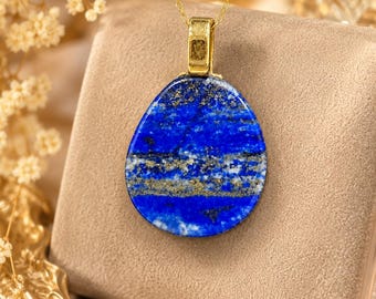 Minimalist Lapis Lazuli small pendant necklace