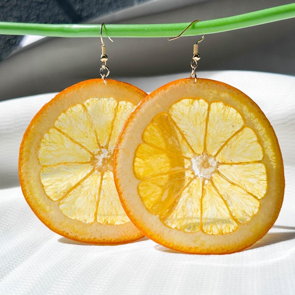 Boucles d'oreilles faites à la main avec fruits en résine orange pressée, boucles d'oreilles tranche d'orange véritable, boucles d'oreilles orange séchées, bijoux de fruits d'été, cadeau de Noël pour elle