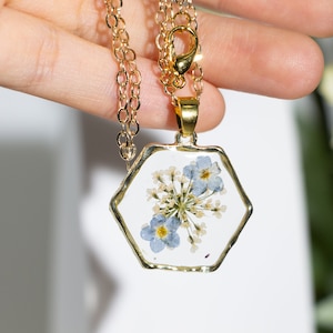 Real Forget-me-not Flower Necklace, Pressed Forget-me-not Necklace, Dried Flower Necklace, Botanical Pendant Necklace, Real Flower Necklace