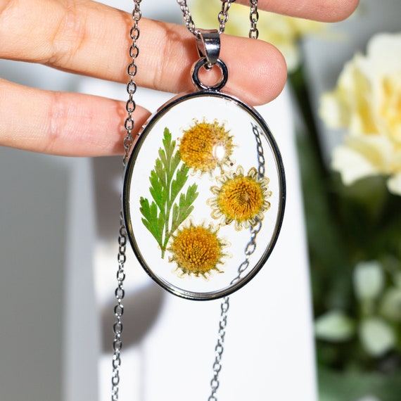 Pressed sunflower necklace deals