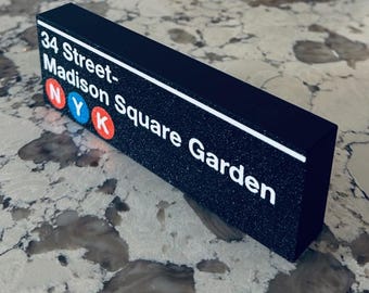 3D Printed Knicks MSG Sign | NYC Subway Style Basketball Decor Desktop