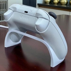 Xbox One Series X/S Controller Invisible Stand image 2