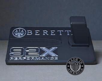 Soporte de exhibición para pistola Beretta M9/92 X Performance Series, color negro y plateado