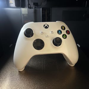 Xbox One Series X/S Controller Invisible Stand image 8