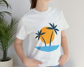 Summer Vacation, Retro Sunset, Surfing T-Shirt, Holiday T-Shirt, Vintage Shirt, Retro Sunshine Shirt, Sun Rays, Beachy Vibes Tee