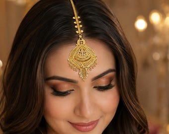 Traditioneller, vergoldeter, fächerförmiger Maang Tikka, indischer Brautschmuck, Stirnschmuck im Vintage-Kundan-Stil, ethnischer Hochzeitshaarschmuck