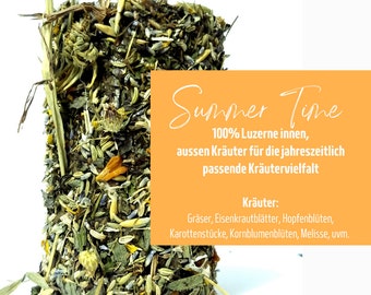 2 Stück - Pferdespielzeug SUMMER TIME Spielseil mit Sommer Kräutern für Pferde aus 100% Luzerne, Pferde Leckerlie, Knabberspass, Snack