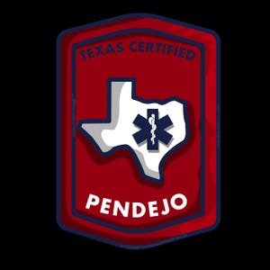 Könnte beinhalten: Ein rot-weiß-blaues Texas-förmiges Abzeichen mit den Worten "Texas Certified" und "Pendejo". Das Abzeichen zeigt einen weißen Umriss von Texas mit einem medizinischen Symbol.