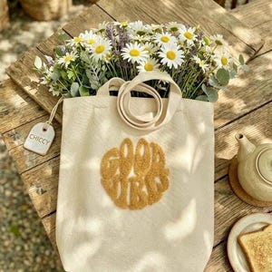 Draagtas met perforatienaald, handgemaakte geborduurde canvas tas, draagtas met getextureerde grappig citaat, getufte kunst shopper, uniek cadeau voor haar