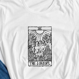 Das Kurzarm-T-Shirt der Liebhaber-Tarot-Karte