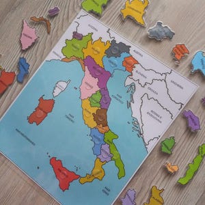 Mappa Montessori dell'Italia - Puzzle Sensoriale con Velcro per Bambini
