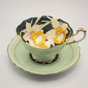 Double Warranted Paragon By Appointment To The Queen Mary Vintage Daffodils on Black - Wide Mouth - Footed - Mint Green Color 67660 - Read