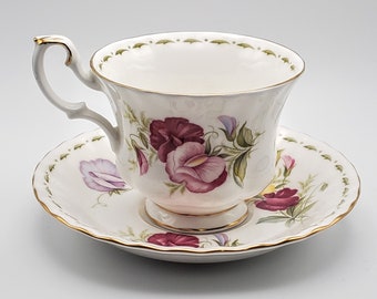 Royal Albert April Flower of the Month Series 