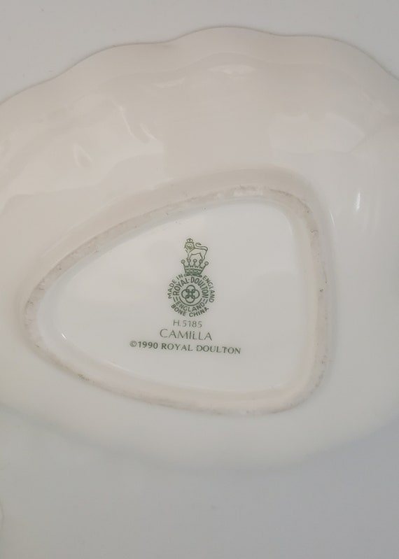 Royal Doulton "Camilla" Leaf Shaped Soap Dish / T… - image 3