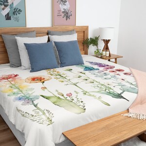 Colorful Watercolor Flowers Comforter, Cozy Warm Bed Comforter, Bedroom Refresh, New Home Decor, Queen and King Sizes