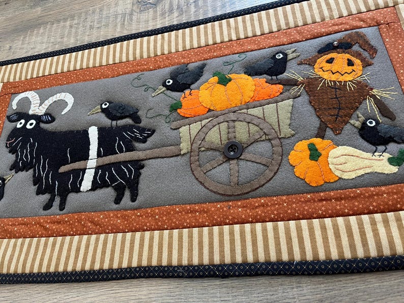 Wool Appliqué Pattern “baaaaad Crows” Wall Hanging - Etsy