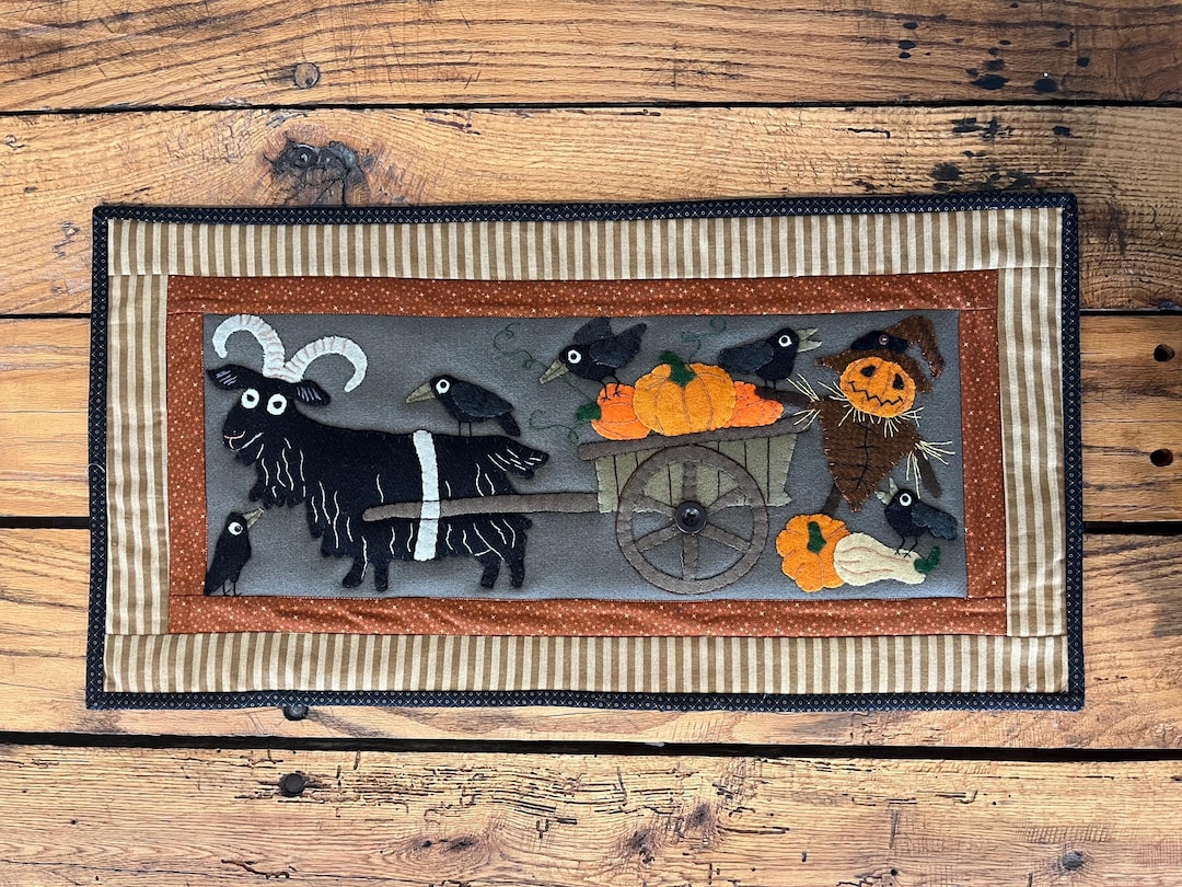 Wool Appliqué Pattern “baaaaad Crows” Wall Hanging - Etsy