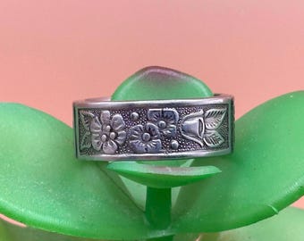 Floral Spoon Ring: Upcycled Silverware Jewelry