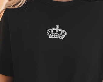 Maglietta minimalista con corona, maglietta con grafica reale, maglietta estetica da regina, regalo elegante per lei, divertente regalo di compleanno da regina, stampa carina con corona per la tua migliore amica