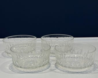 Vintage Arcoroc France Clear Glass Dessert Bowls, Set of 4, Diamant Starburst Diamond Pattern, Mid-Century Modern Berry Salad Bowls