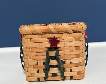 Vintage Woven Christmas Tree Mini Reed Straw Recipe Kitchen Trinket Basket