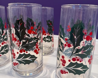 Vintage Crisa Mistletoe Glass Juice Tumblers