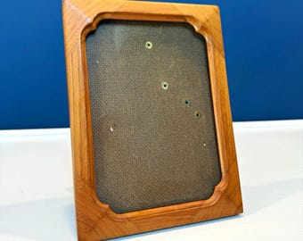 Fetco Vintage Wood Grain Photo Frame 8x6 Freestanding Clear Glass Portrait 30157