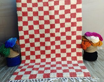 Handmade Moroccan Wool Rug: Beige & Black Berber Geometric Design