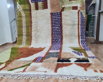 Handmade Moroccan Wool Rug: Geometric Accent Rug