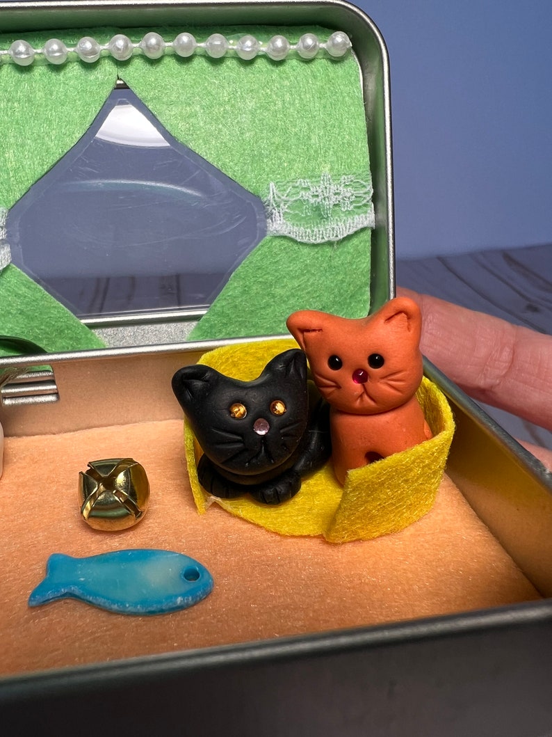 Altoid Tin With Cats, Cat Play Set, Toy Kittens, Miniature Kitty