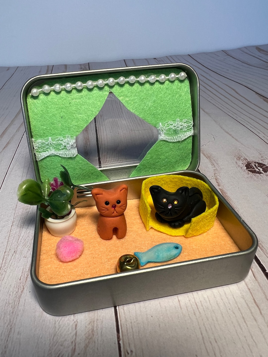 Altoid Tin With Cats, Cat Play Set, Toy Kittens, Miniature Kitty