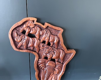 Wooden Africa Map, with the big 5 animals