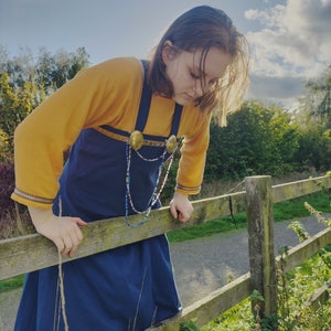 Handmade Viking apron dress (turtle brooches not included) - LARP Clothing – Norse Historical Dress