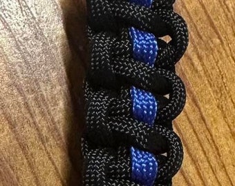 Thin Blue Line Paracord Survival Bracelet. Survival Bracelet 550 Paracord Bracelet, Classic, Black Plastic 3/8” Bucket, Unisex